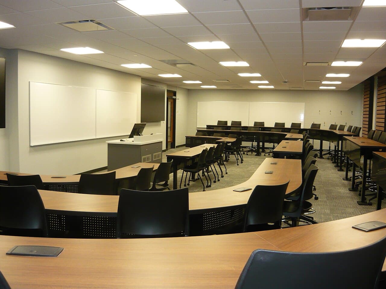 Canadian French-immersion classrooms were where Swain noticed that strong comprehension did not produce strong output.