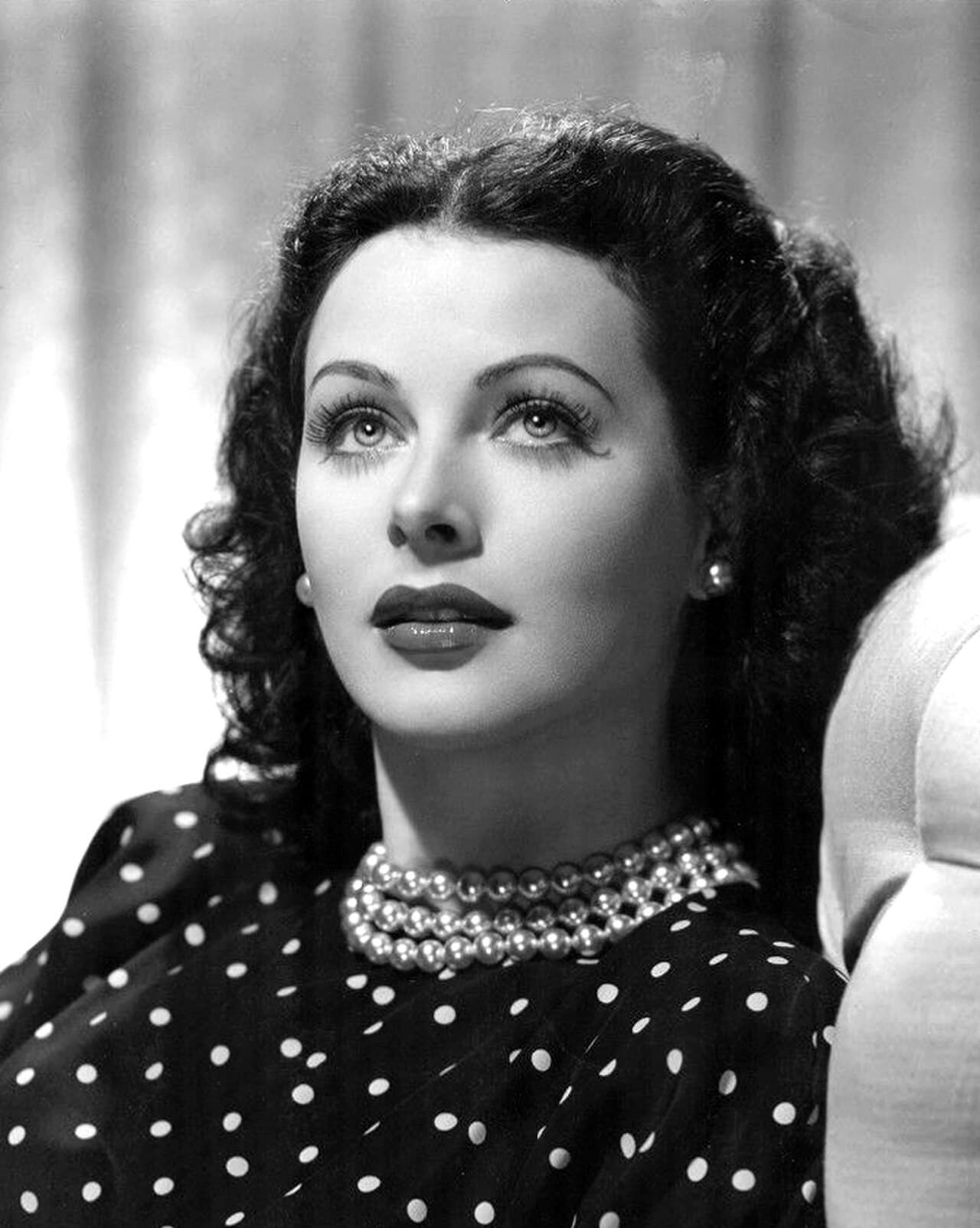 Hedy Lamarr, c. 1944. Her US Patent 2,292,387 was granted two years earlier.
