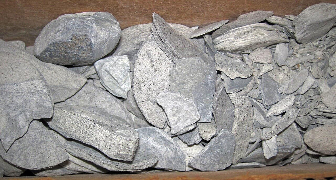 The Young Toba Tuff layer, visible in sediments across India and out into the Indian Ocean basin. A 15-centimetre layer has been recovered 3,500 kilometres from the source.