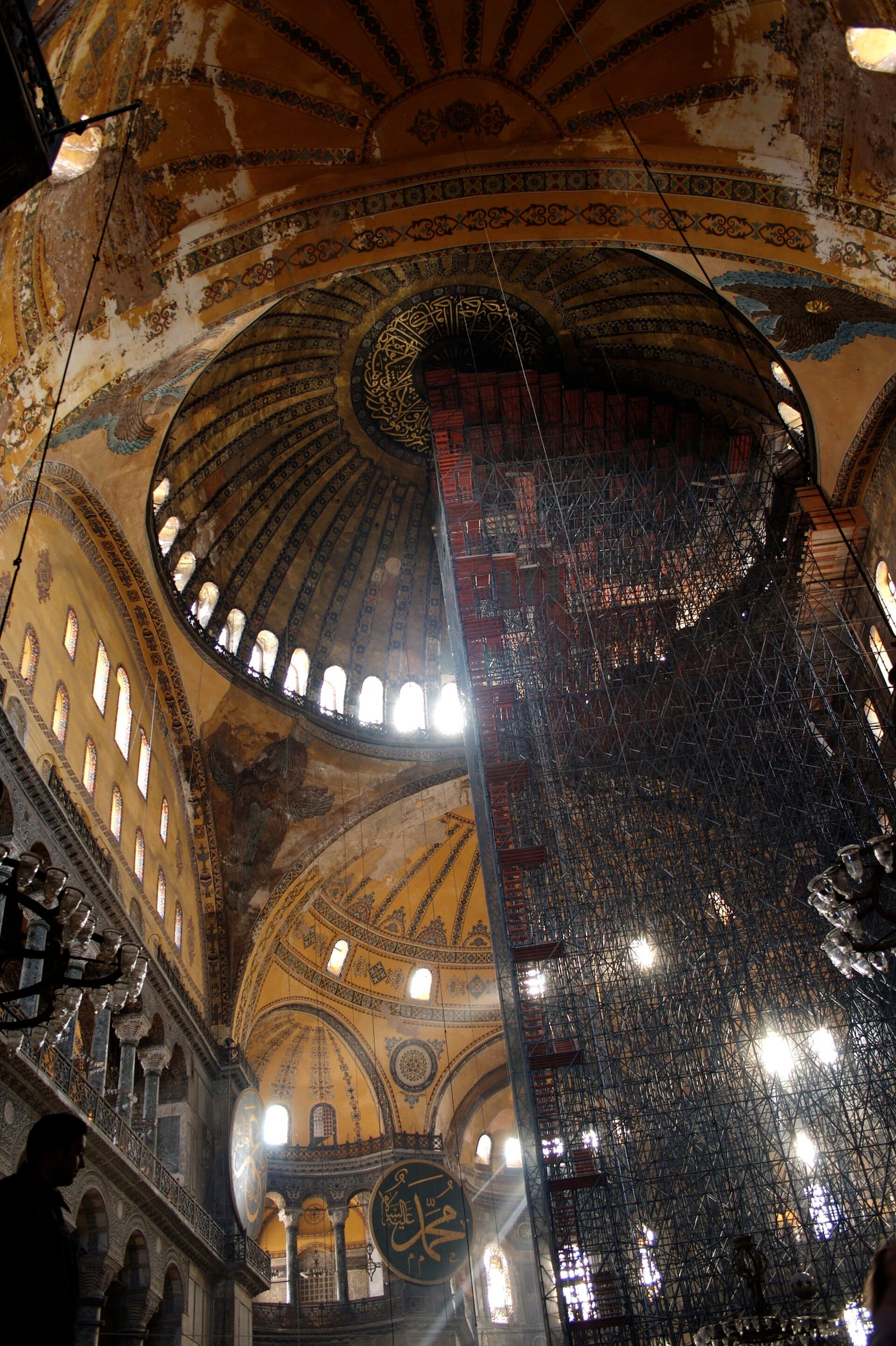 The Hagia Sophia is held up by faith and physics